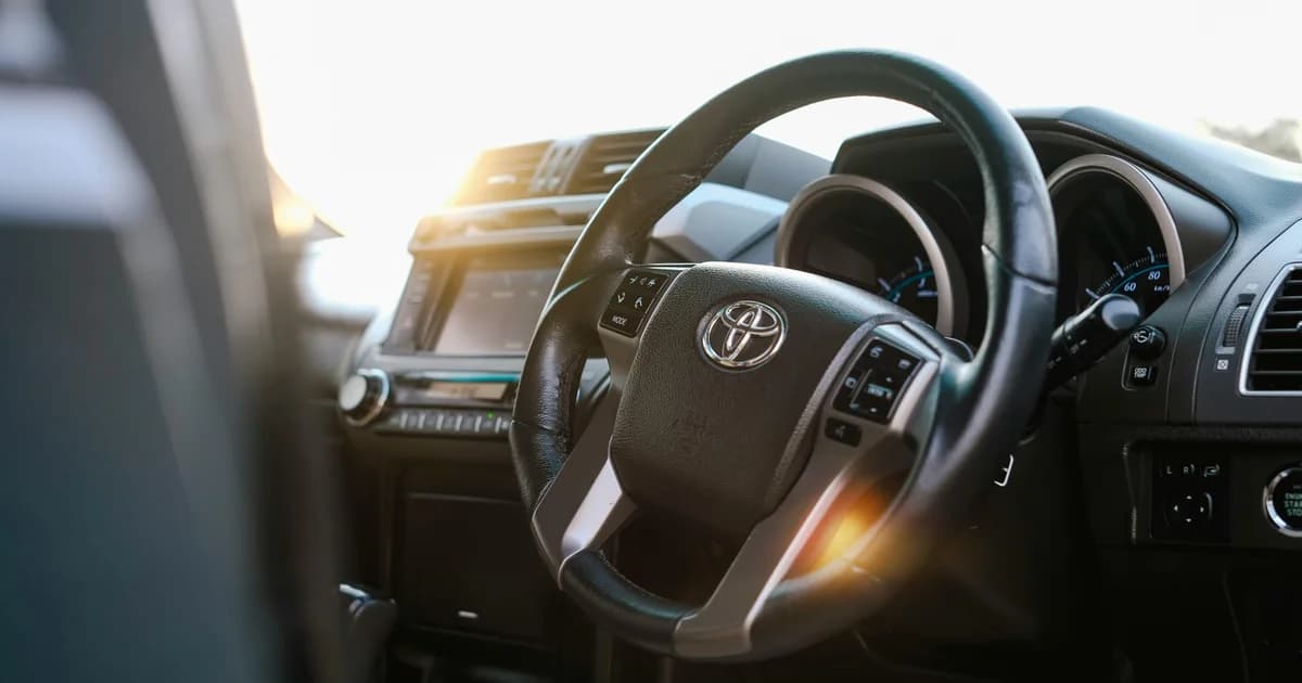 Best Feature Flag Services (2026): LaunchDarkly vs Split vs Flagsmith vs GrowthBook